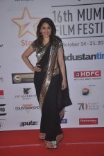 Madhuri Dixit at Mumbai Film Festival Closing Ceremony in Mumbai on 21st Oct 2014